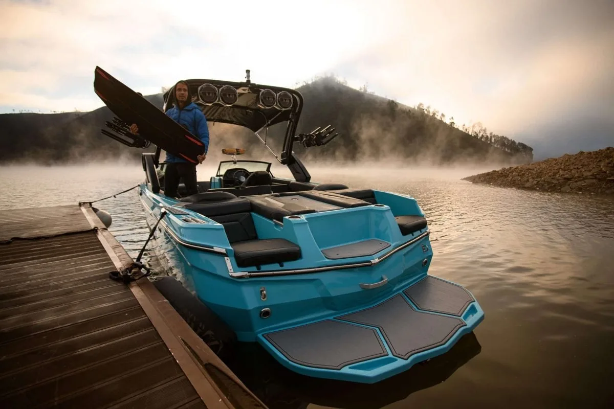 10 Best Boats For Wakeboarding Boatsetter
