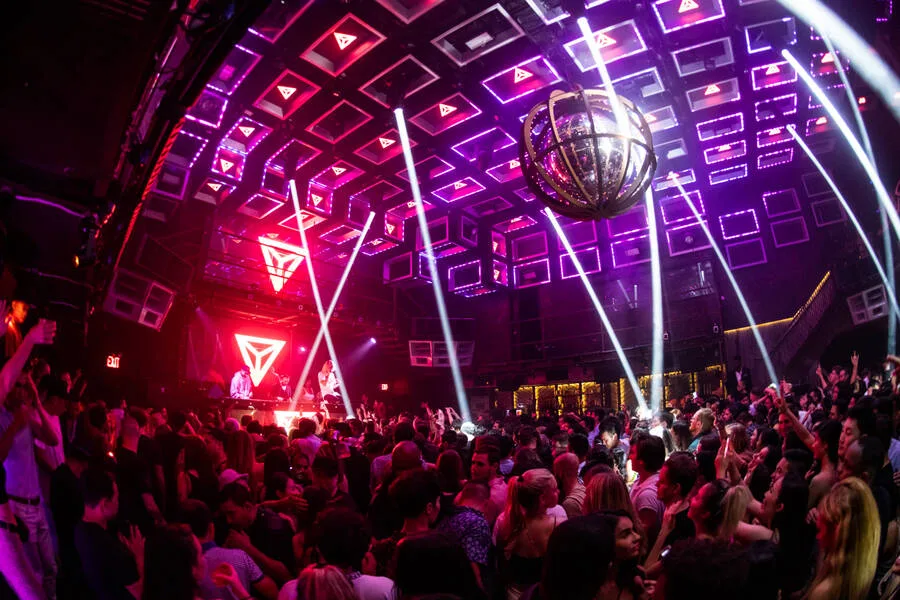 10 Mejores Discotecas En Nueva York Y Sitios Para Salir De Fiesta