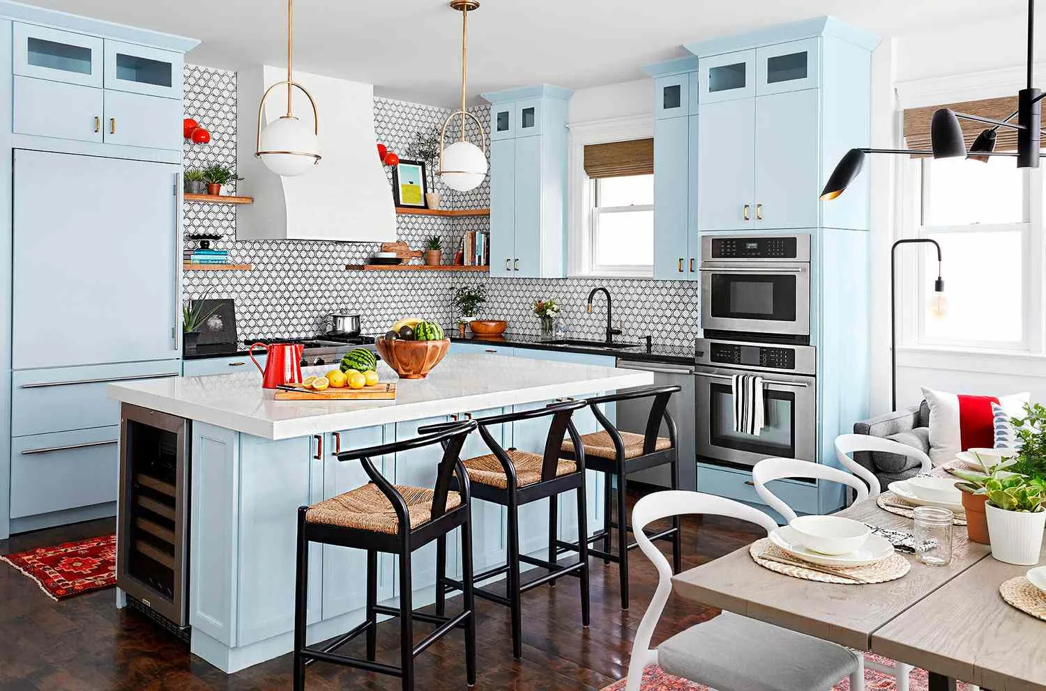 16 Open Floor Plan Kitchen Layouts Ideal For Entertaining And Meals