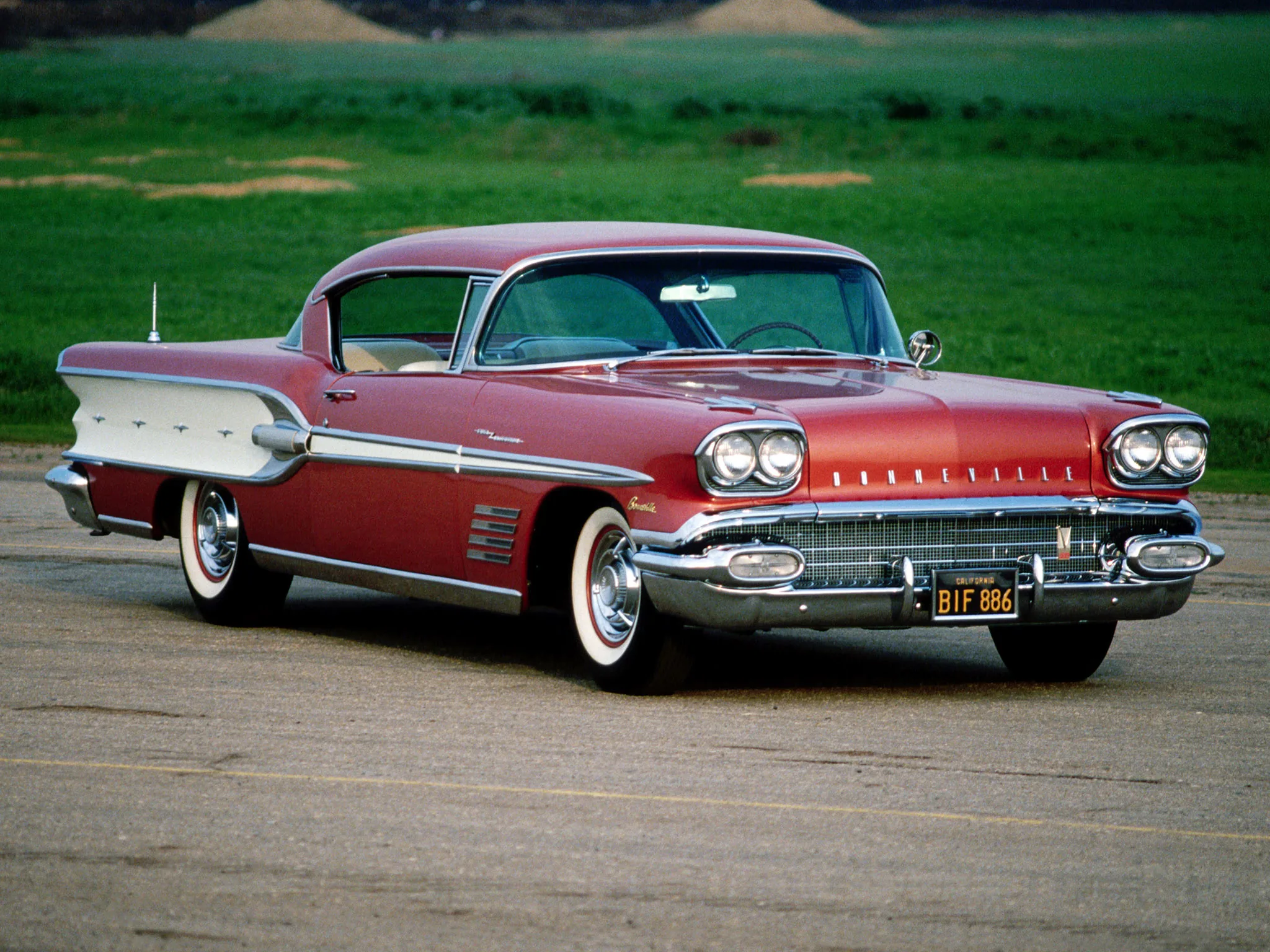 1958 Pontiac Bonneville Custom Sport Coupe Retro Wallpapers Hd Desktop And Mobile
