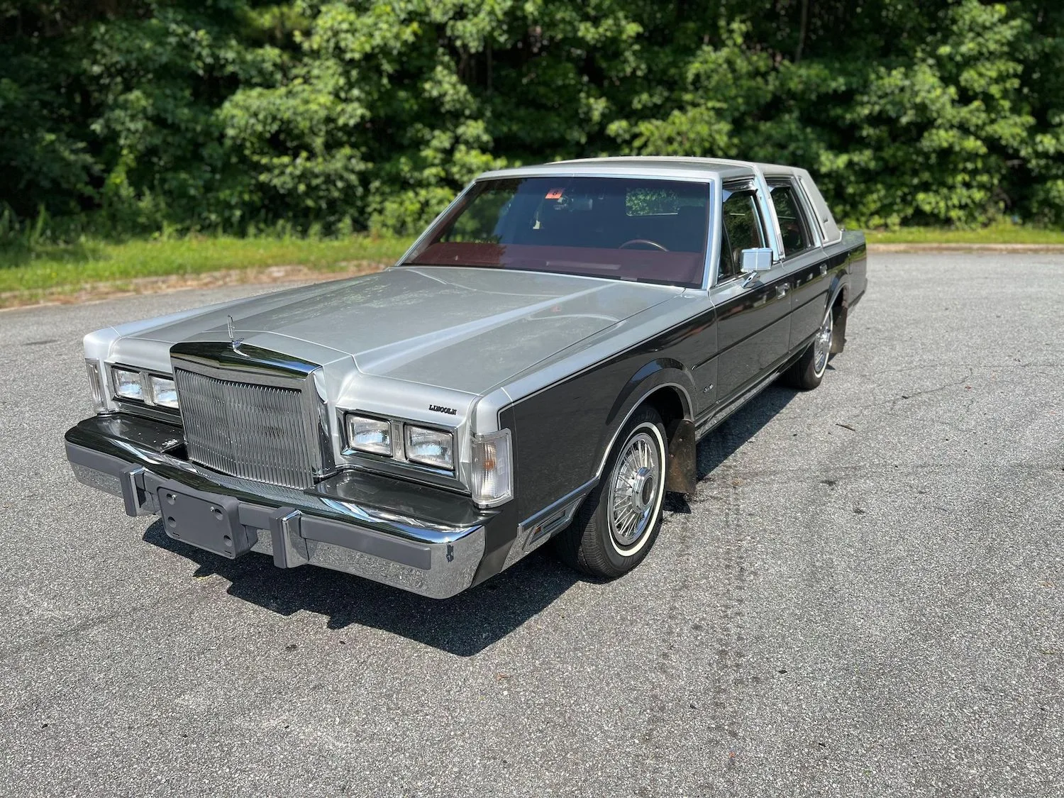 1988 Lincoln Town Car With Just 17K Miles Up For Auction