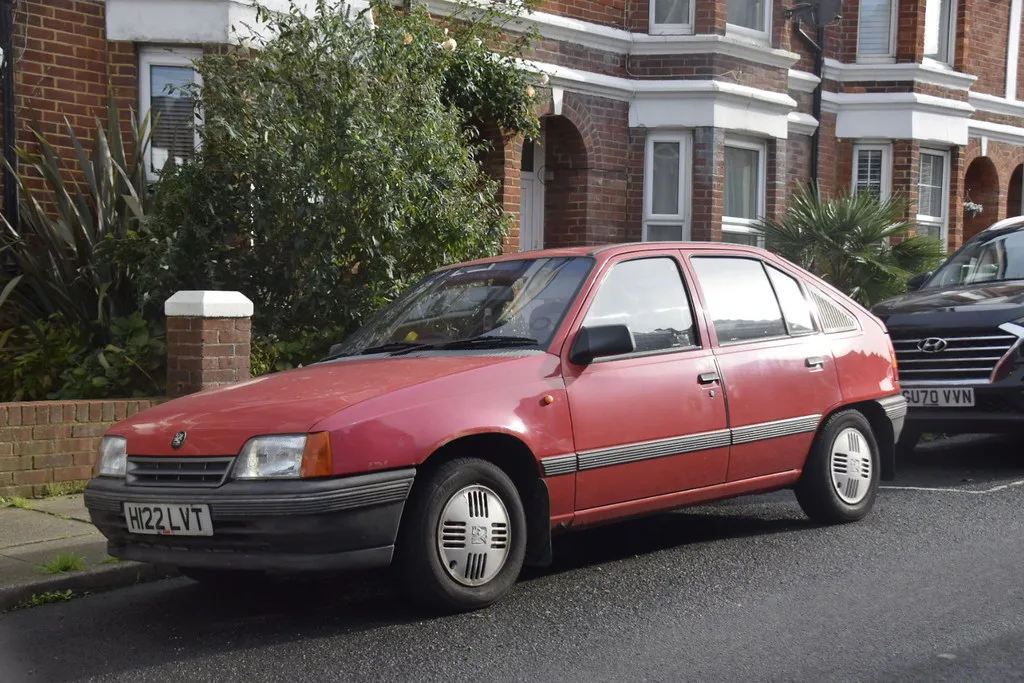1991 Vauxhall Astra Lx H122Lvt Louis Brisdion Flickr