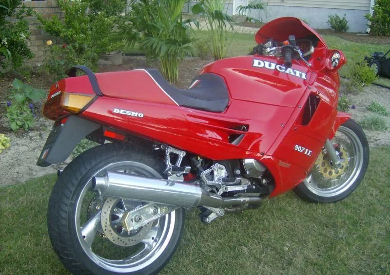 1993 Ducati 907 I E