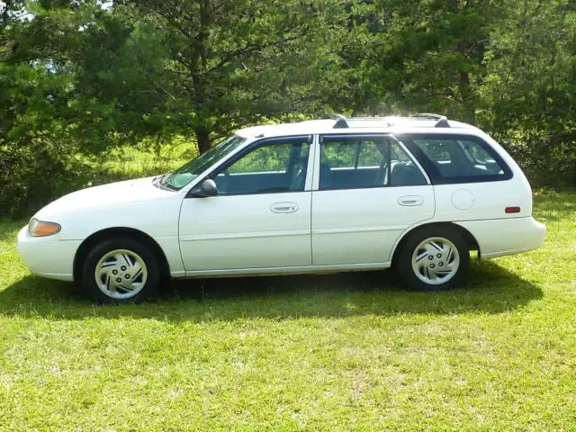 1998 Ford Escort Se Wagon 4 Door 2 0L