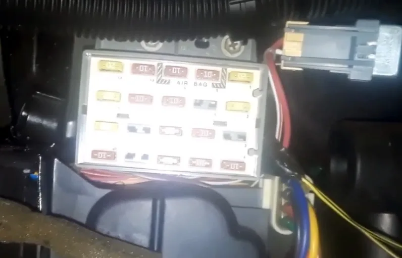 2003 Jeep Wrangler Interior Fuse Box Diagram