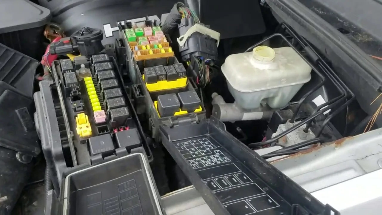 2004 Jeep Grand Cherokee Radio Fuse