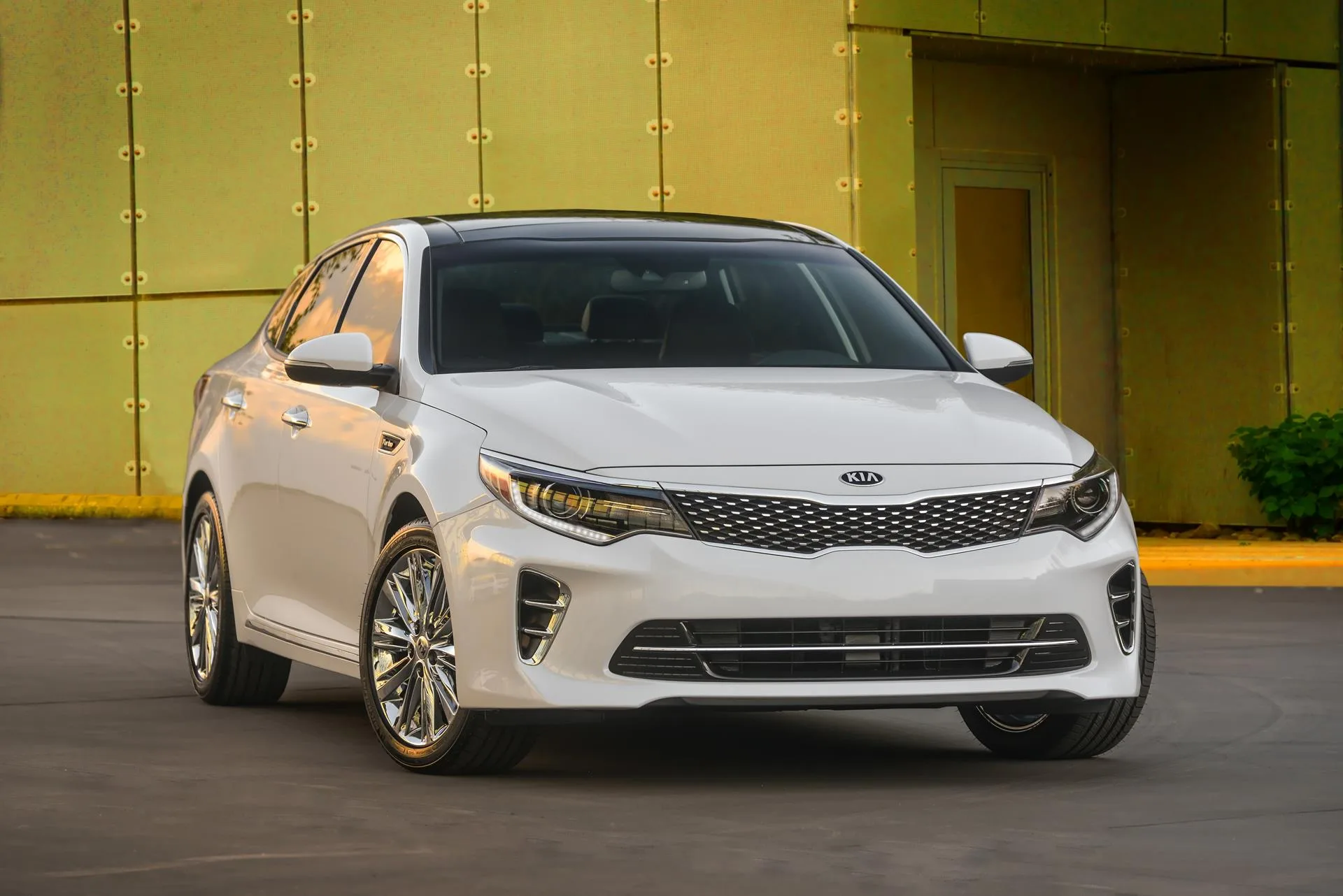 2016 Kia Optima News And Information