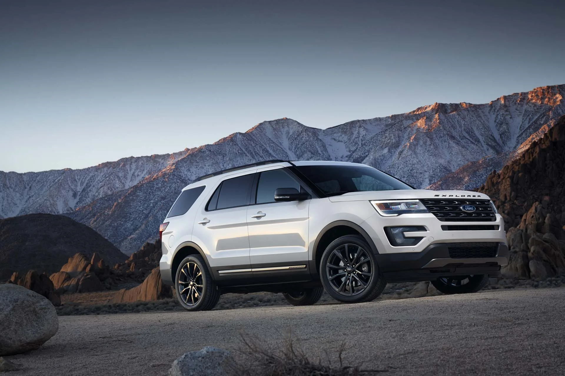 2017 Ford Explorer Performance Review The Car Connection