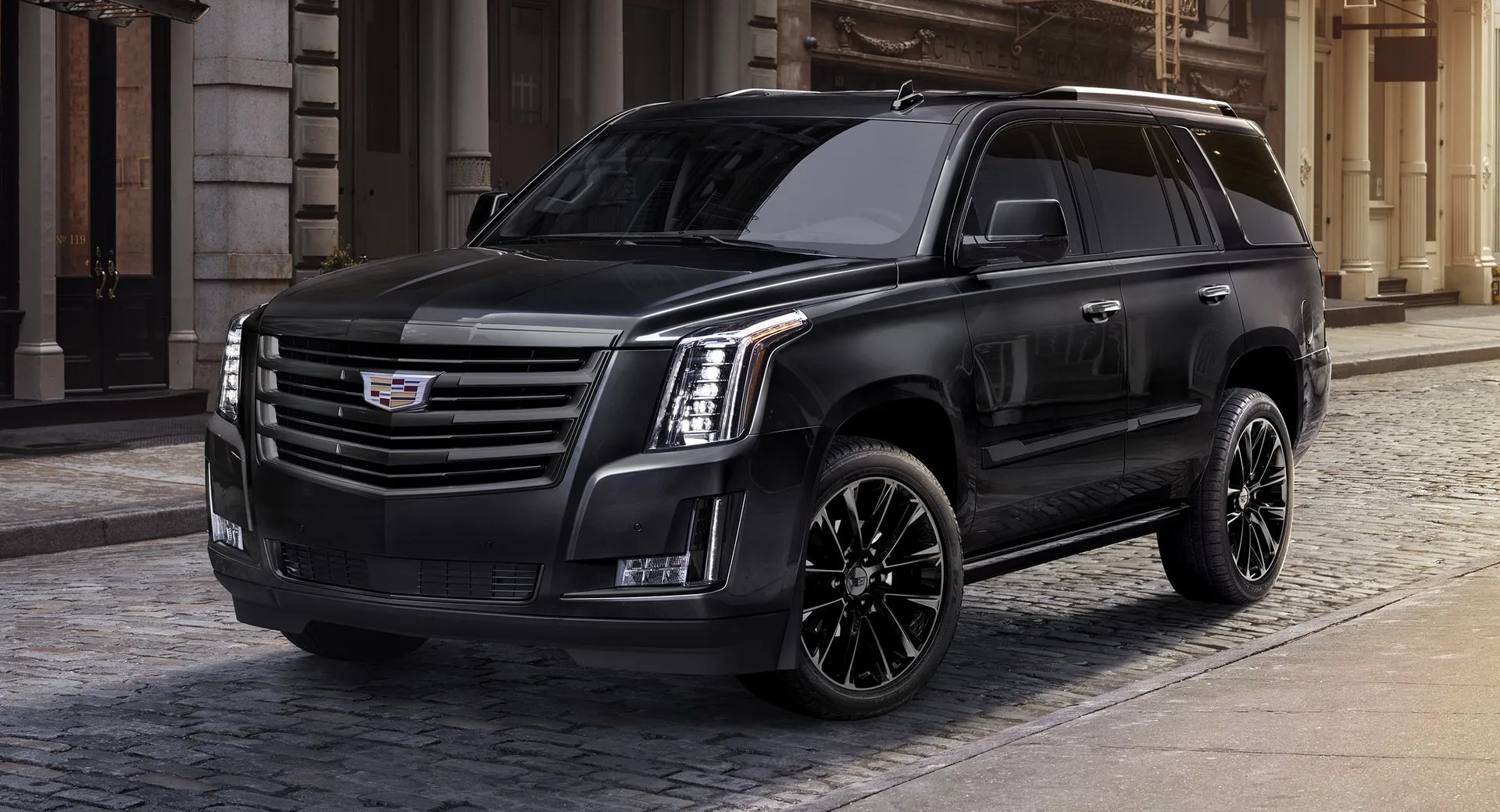 2019 Cadillac Escalade Arrives In L A With New Appearance Package Autoevolution