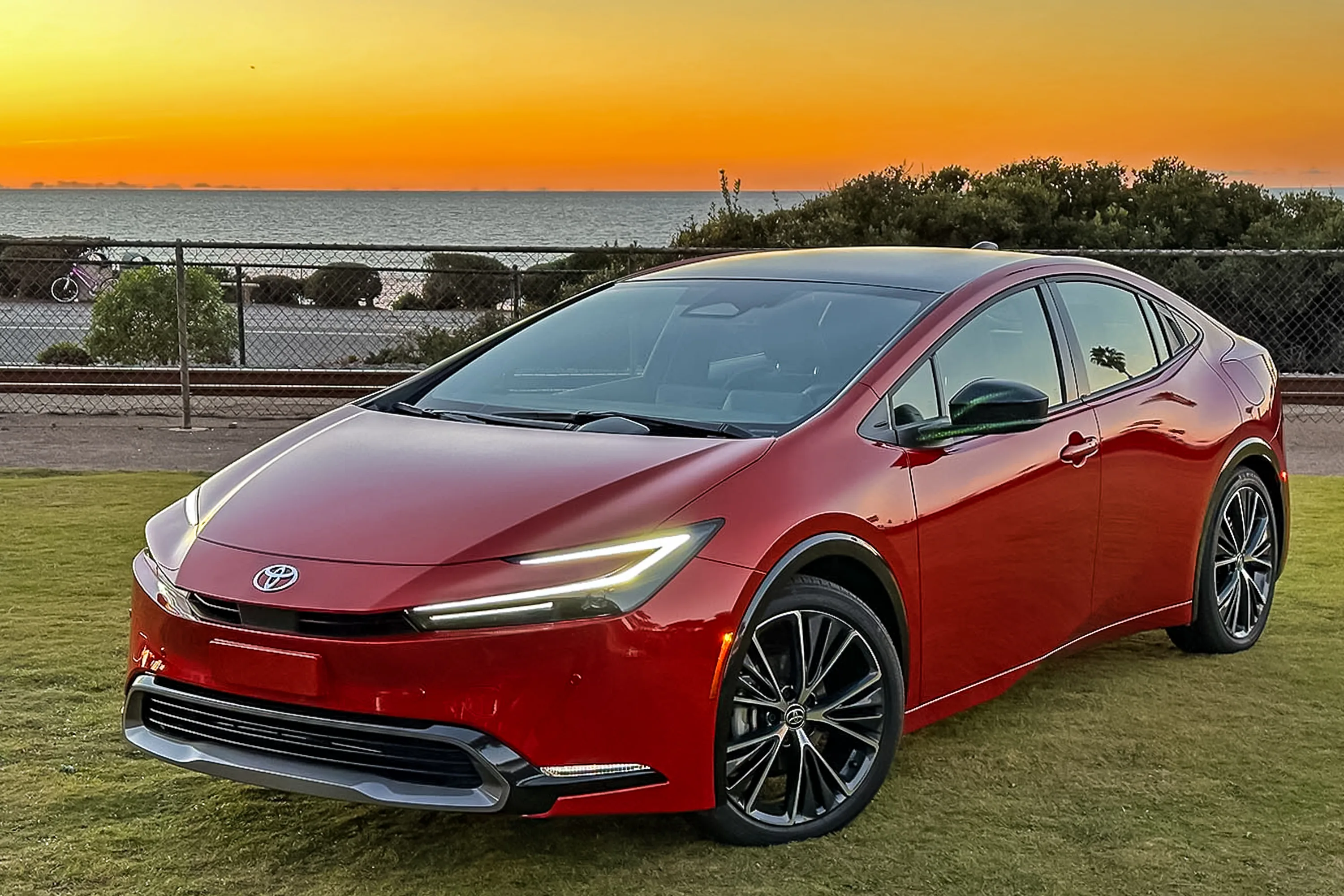 2023 Toyota Prius Limited 4Dr Hatchback Awd