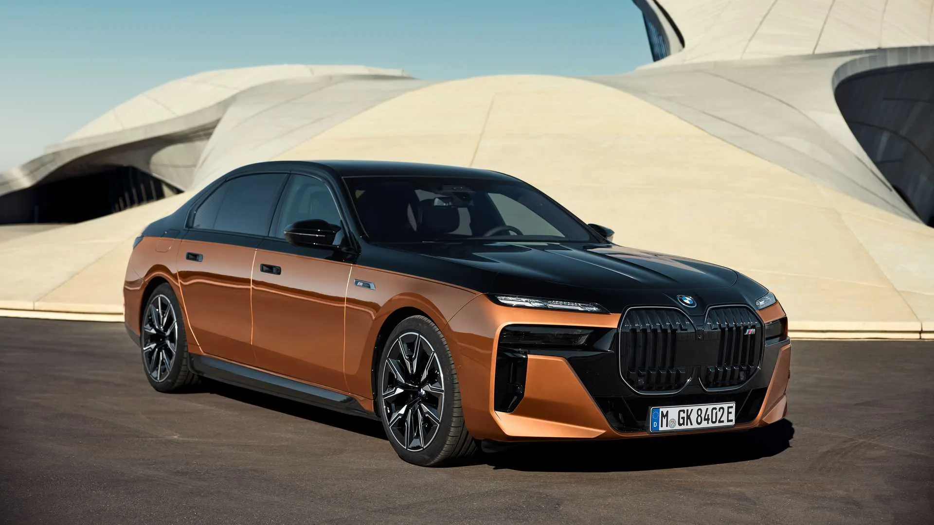 2024 Bmw I7 M70 Xdrive Debuts As A 650 Hp Supersized Luxury Ev