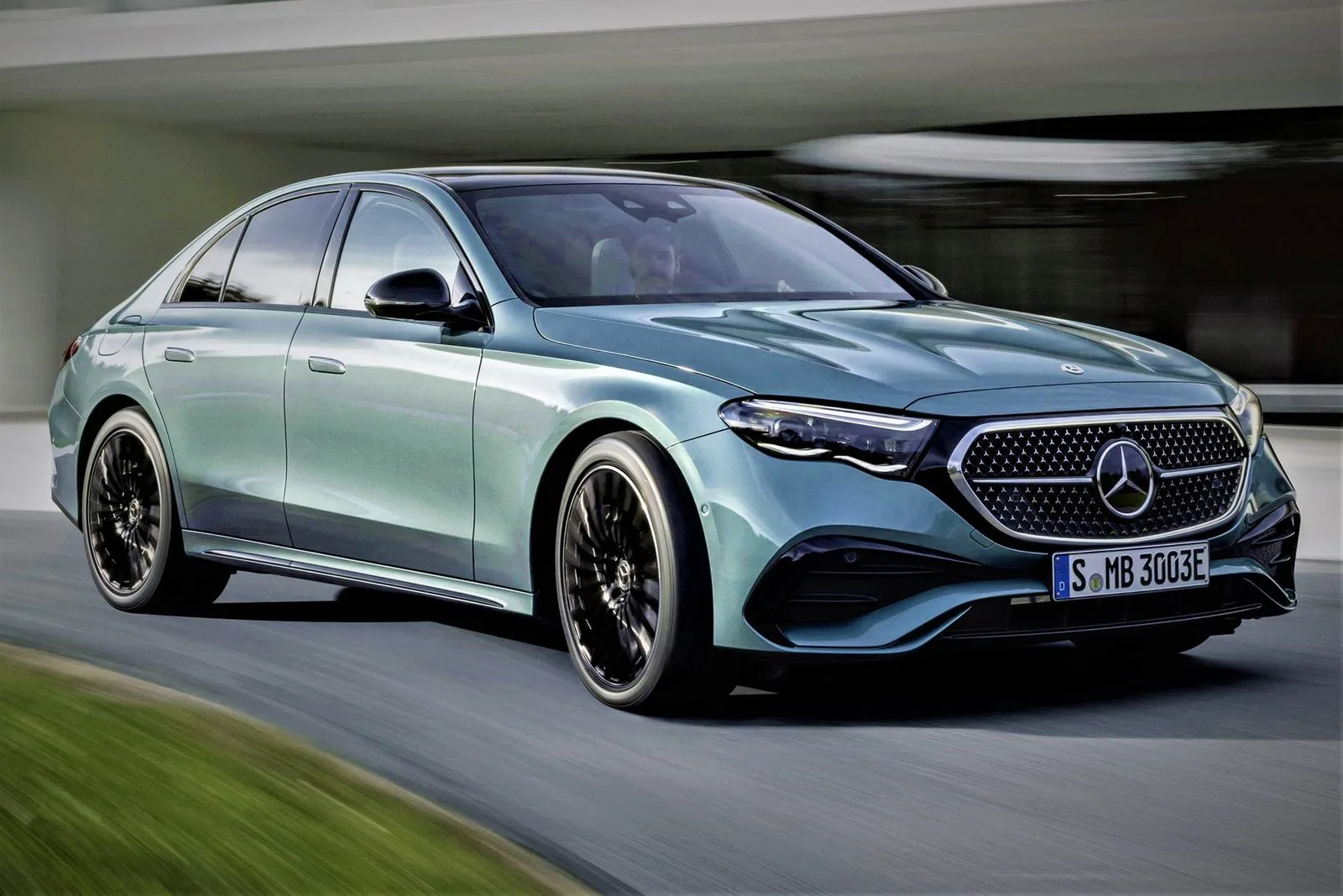 2024 Mercedes Benz عالم السيارات السعودي