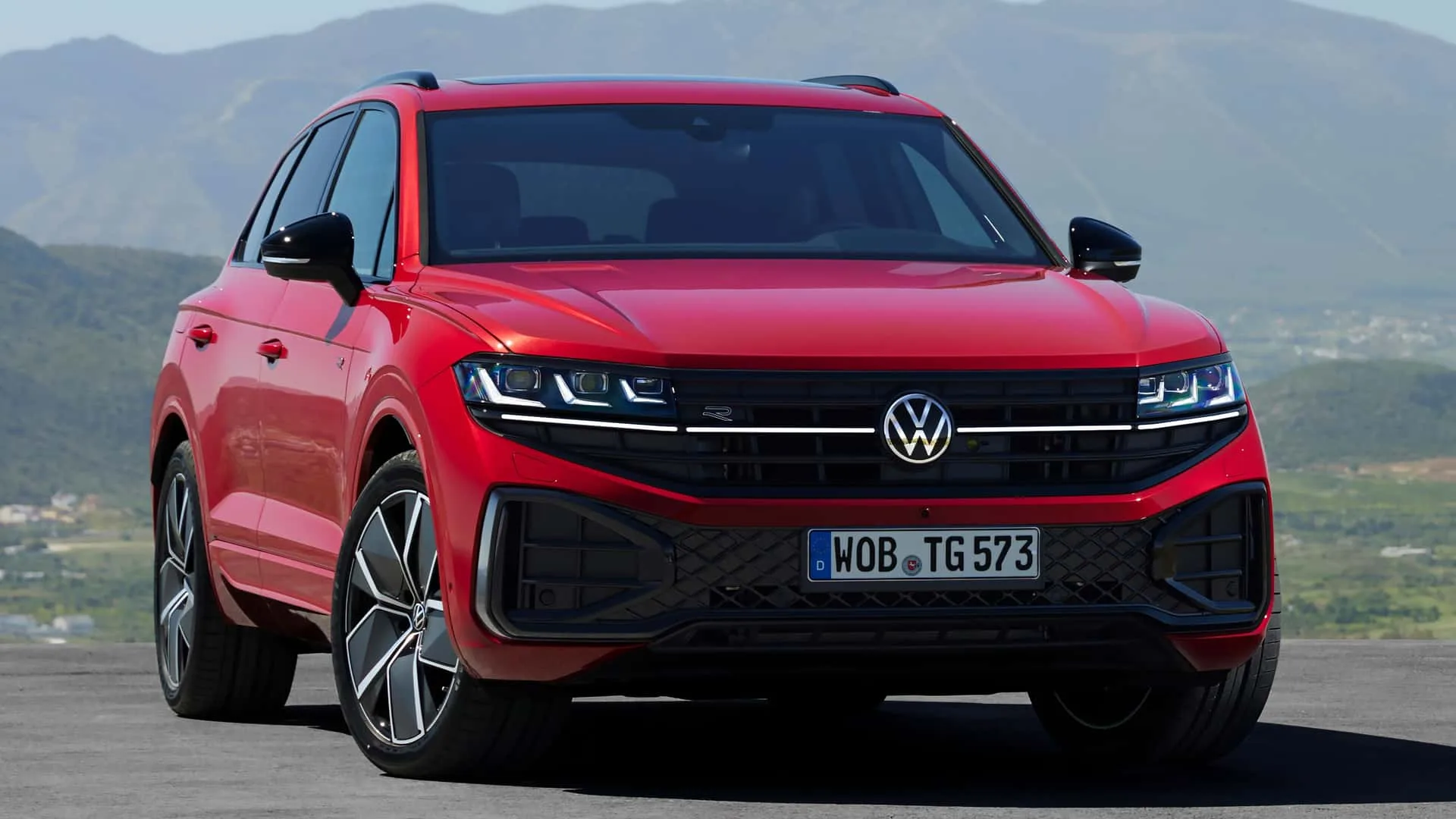 2024 Volkswagen Touareg Revealed With Light Bars And V6 Only Power