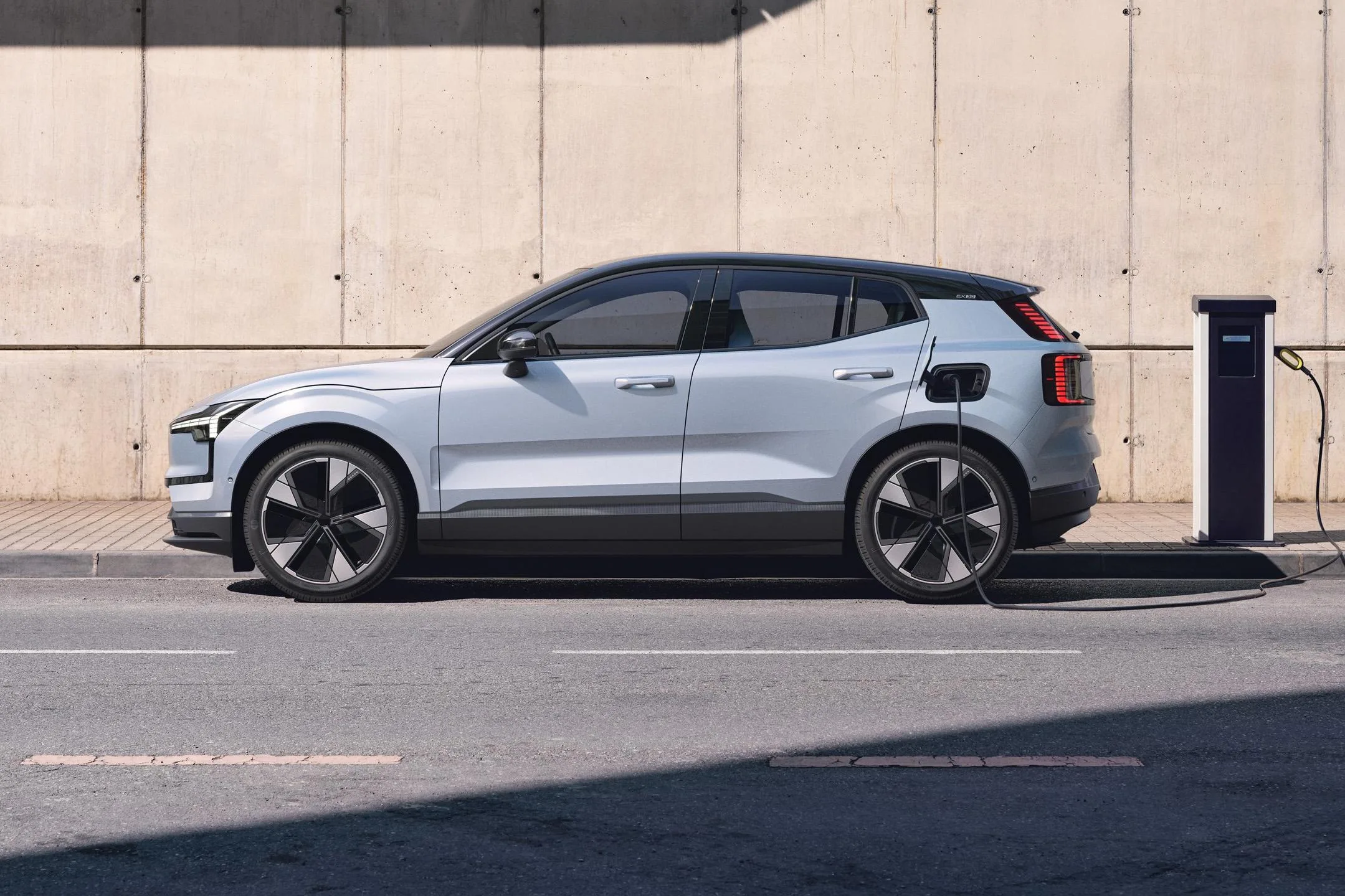 2024 Volvo Ex30 Price And Specs Electric Suv Takes On Cupra Born Carexpert
