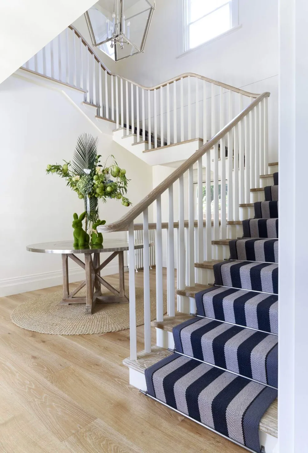 22 Beautiful Traditional Staircase Design Ideas To Must Check The Architecture Designs