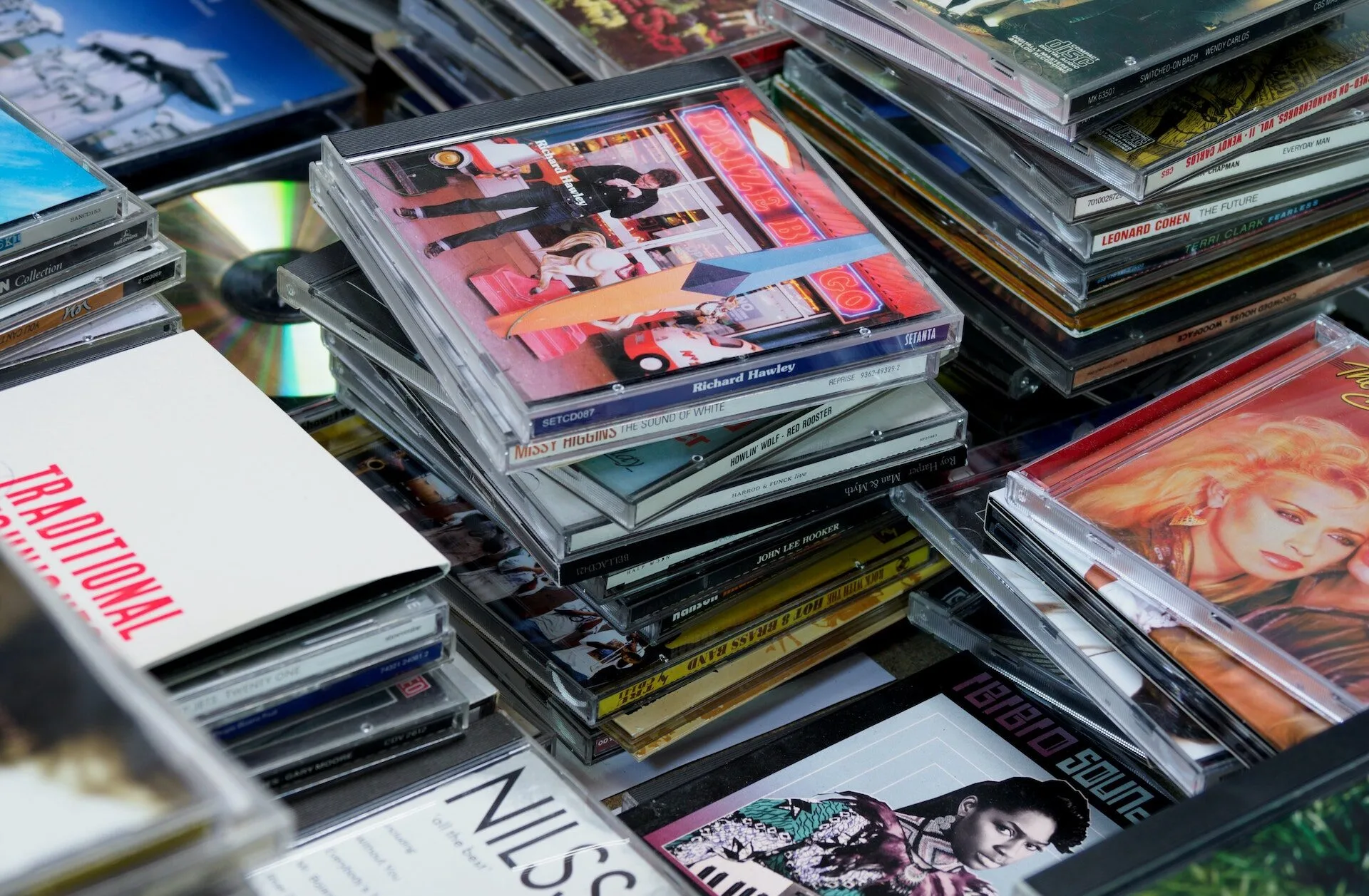 3 Trends That Prove Cds Are Making A Comeback Digs