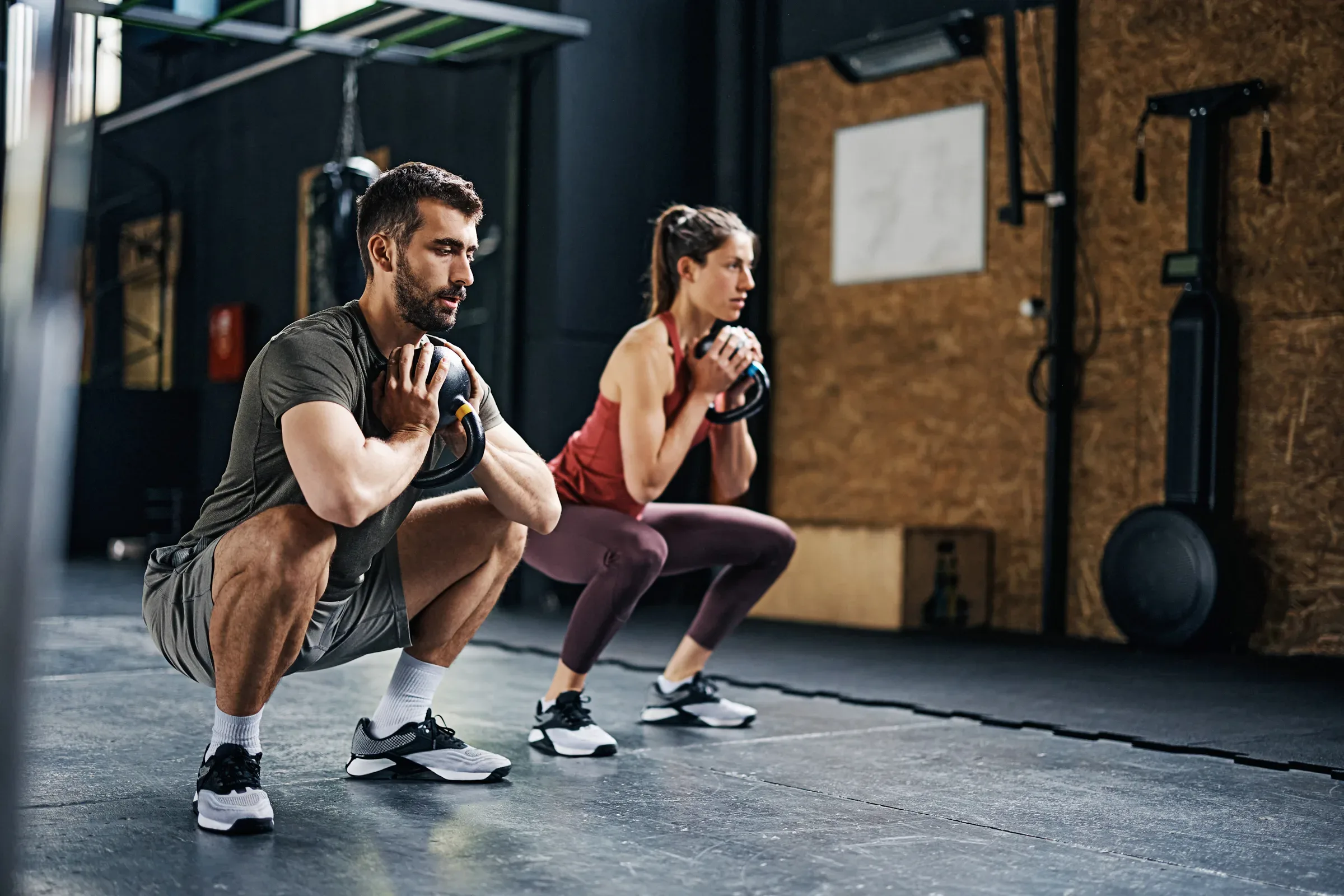 5 Squat Alternatives That Don T Use A Barbell Trainheroic