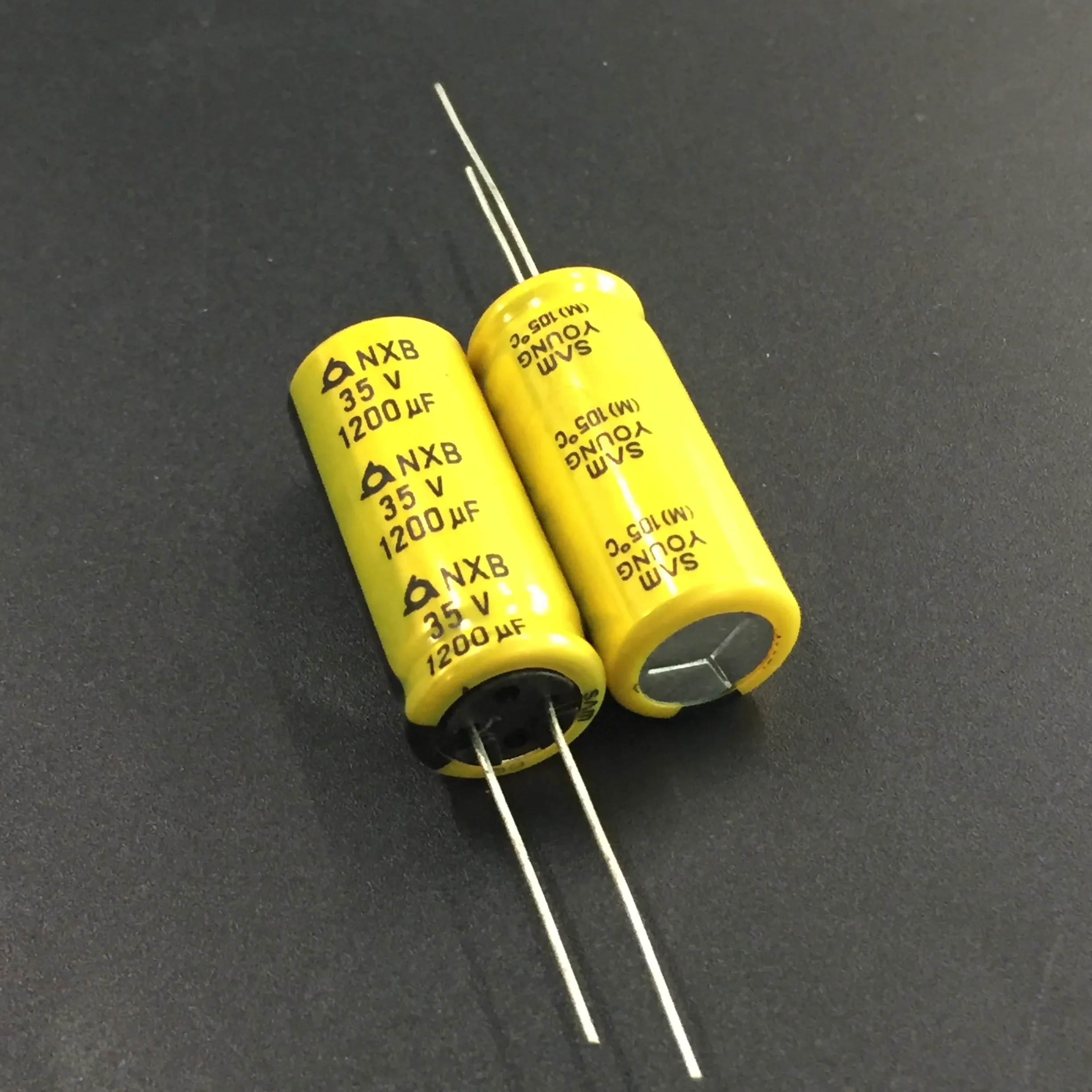 5Pcs 2200Uf 10V Samyoung Radial Capacitor For Motherboard Monitor 10X20Mm Business Industrial