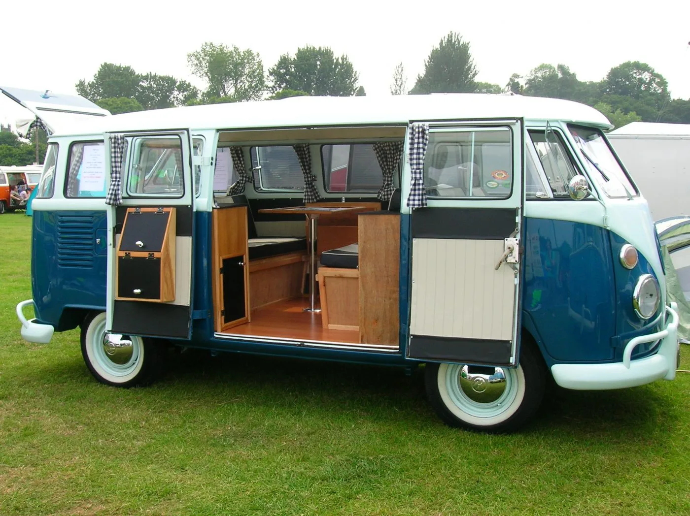 A Guide To Vw Split Screen Camper Van Type 2 T1 Camper Van Life