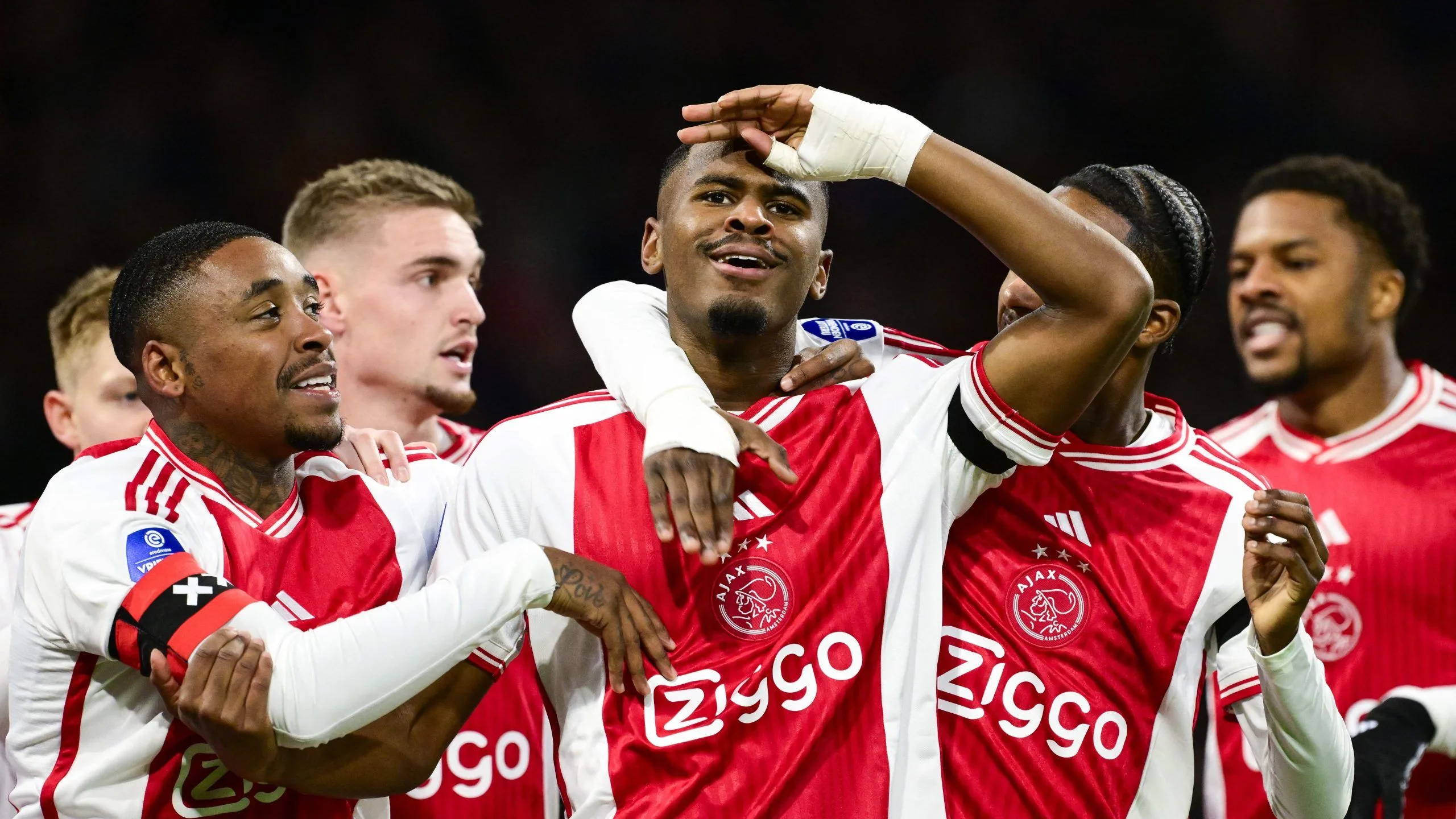 Ajax Closing In On New Deal For Jorrel Hato Valid Until 2028 Get Belgian Dutch Football News