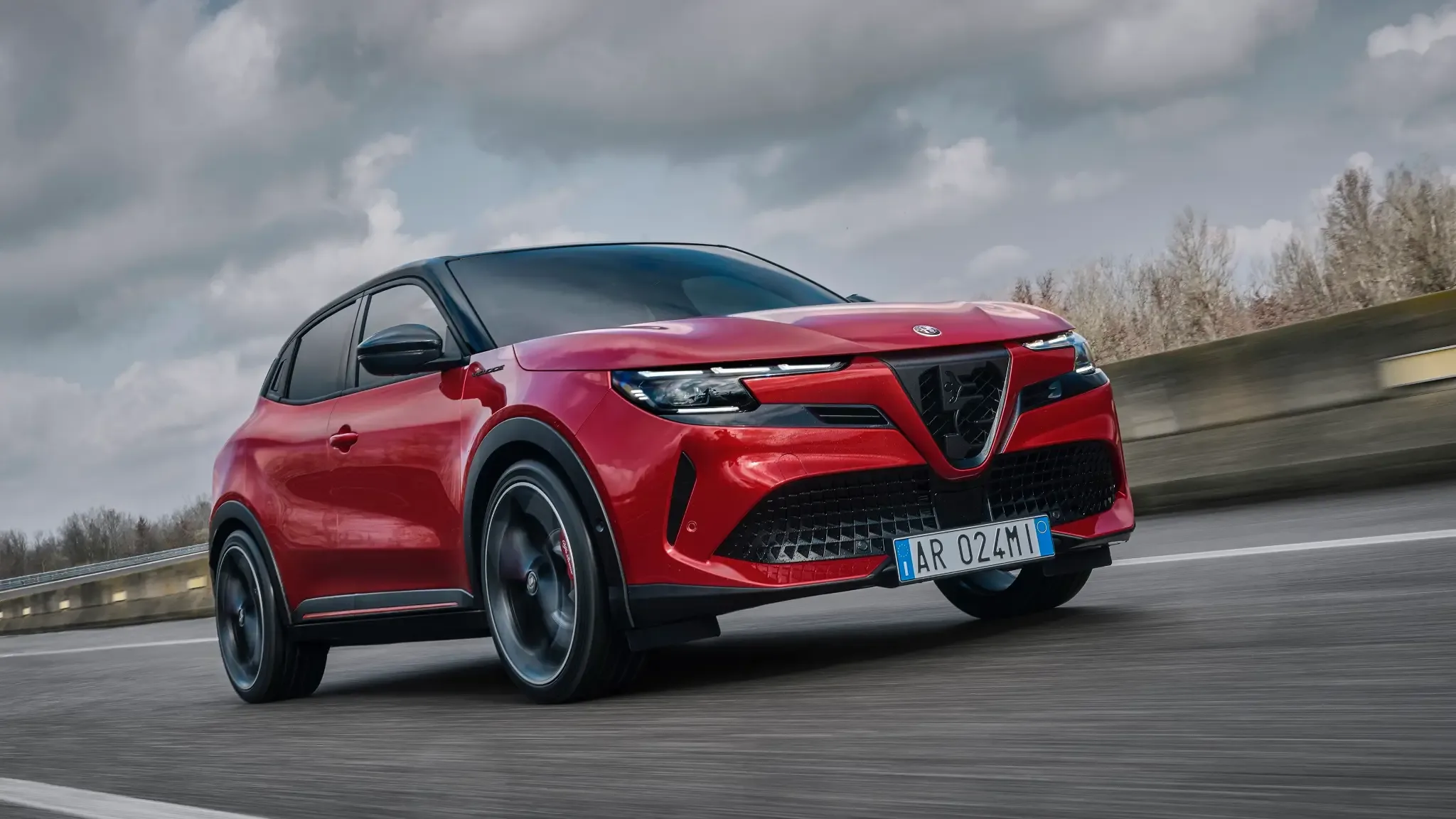 Alfa Romeo Junior Chega Como Elétrico E Híbrido Todos Os Preços