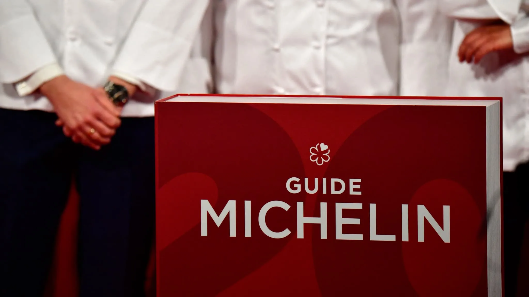 Après Les Restaurants Le Guide Michelin Veut Distinguer Les Meilleurs Hôtels