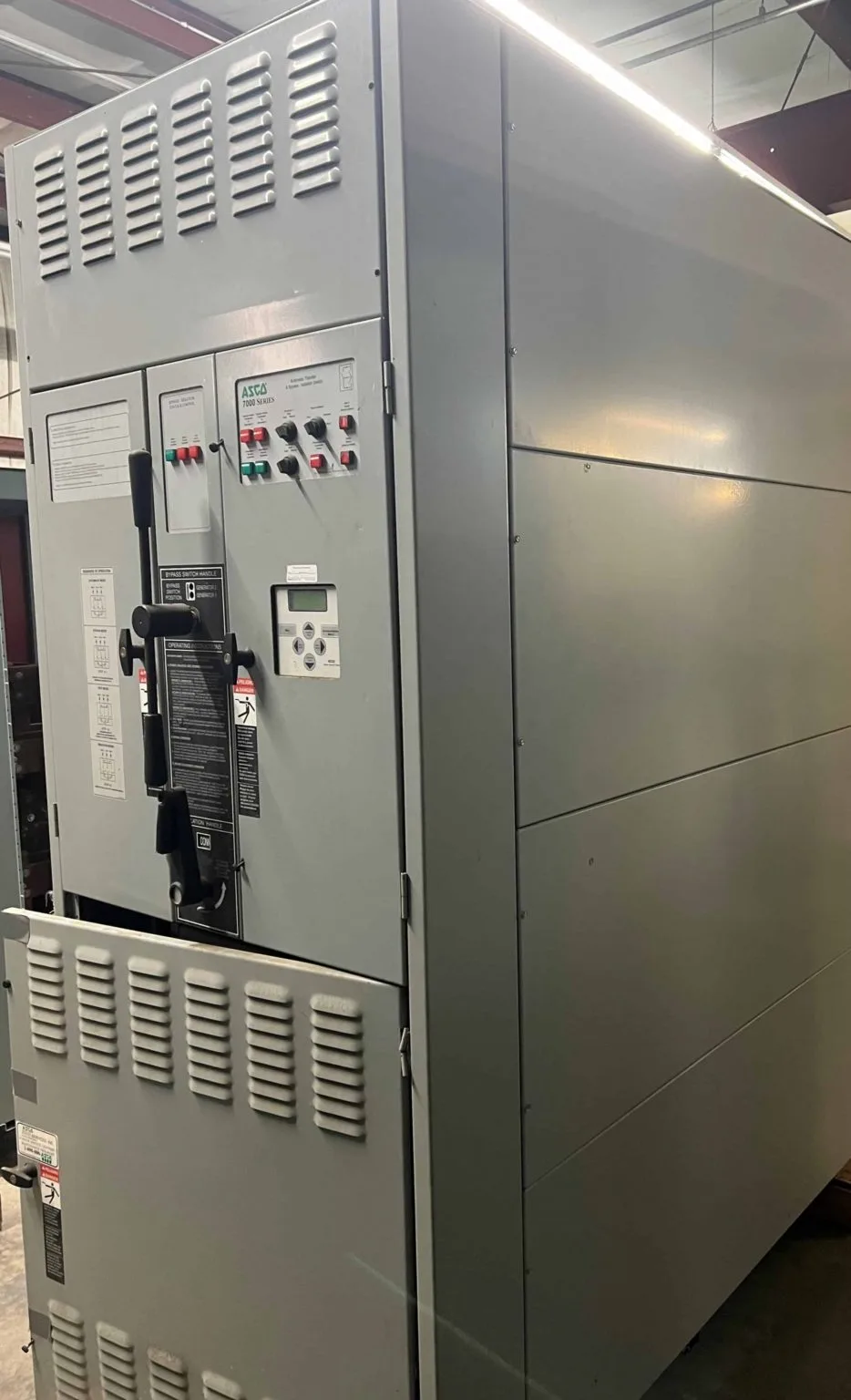 Asco Series 7000 3000A 480V Automatic Transfer Switch Ci Group
