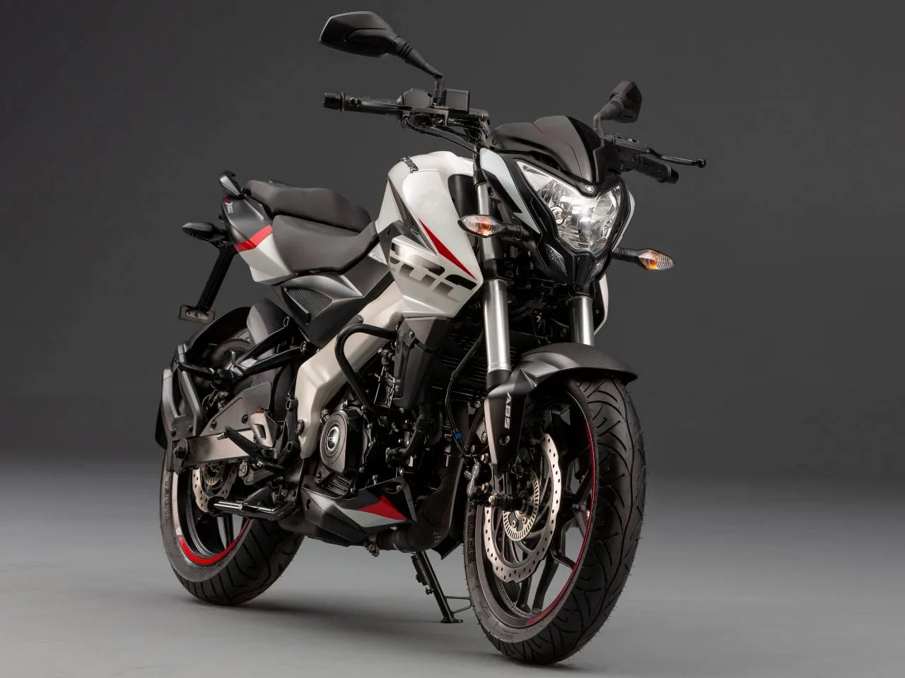 Bajaj Dominar 200 Ficha Técnica Fotos Consumo E Preço Carro E Motos