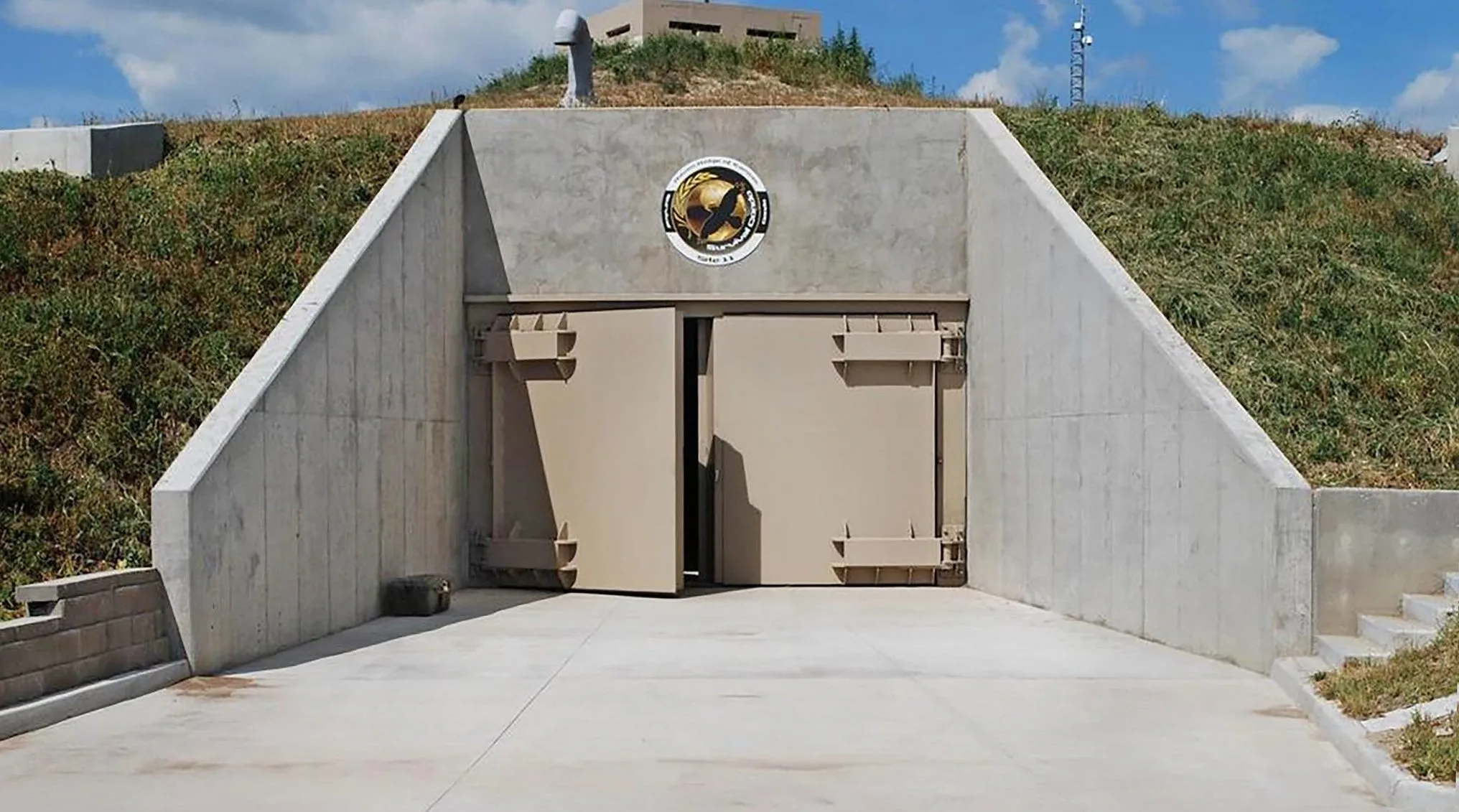 Billionaire Bunker Owners Are Preparing For The Ultimate Underground Escape Mahb