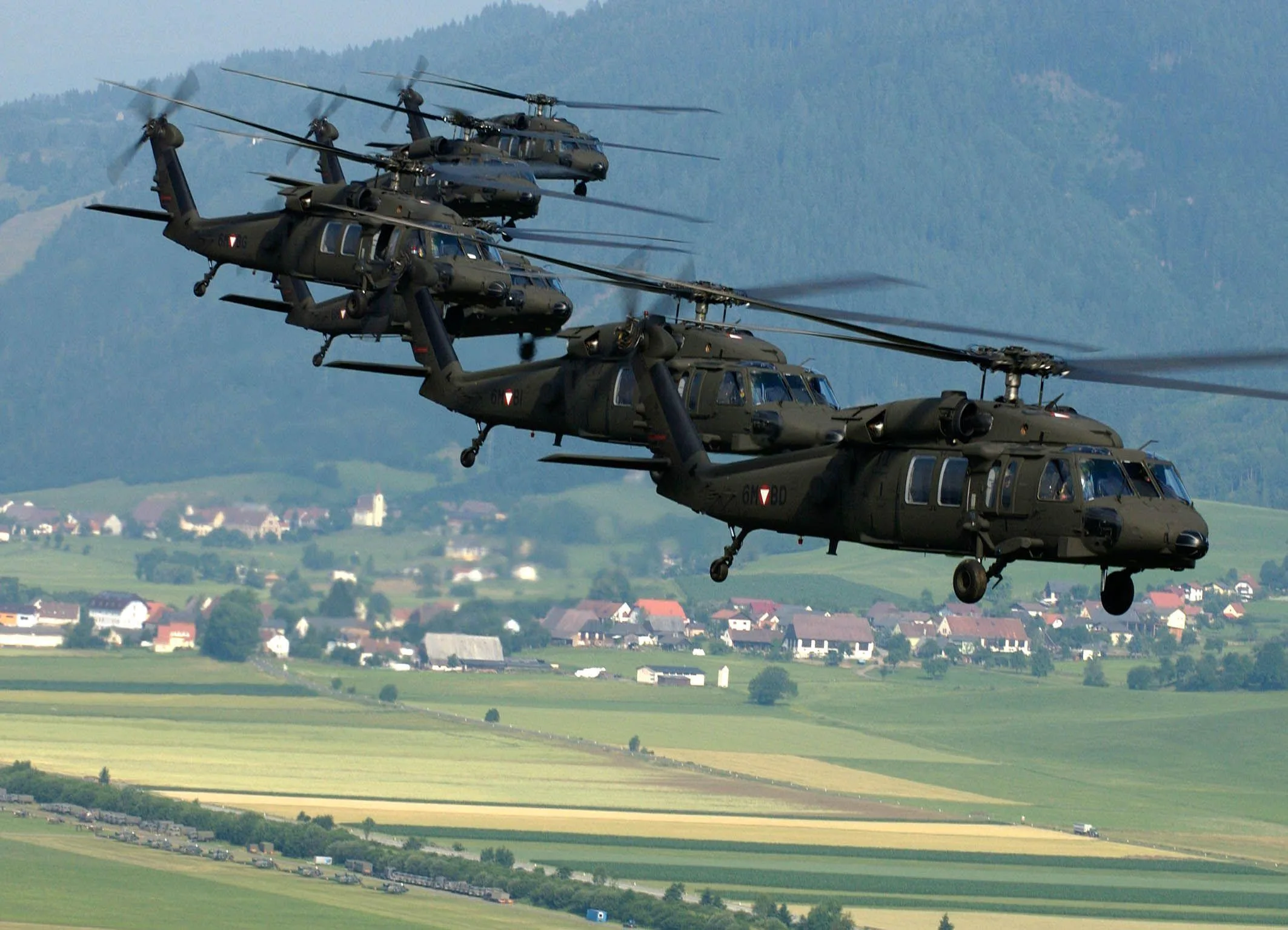 Black Hawk Helicopter Wallpapers Top Free Black Hawk Helicopter Backgrounds Wallpaperaccess