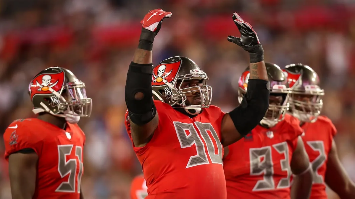 Bucs Chris Baker Smiling After The Game And His Big Encroachment Penalty Led To Scuffle In The