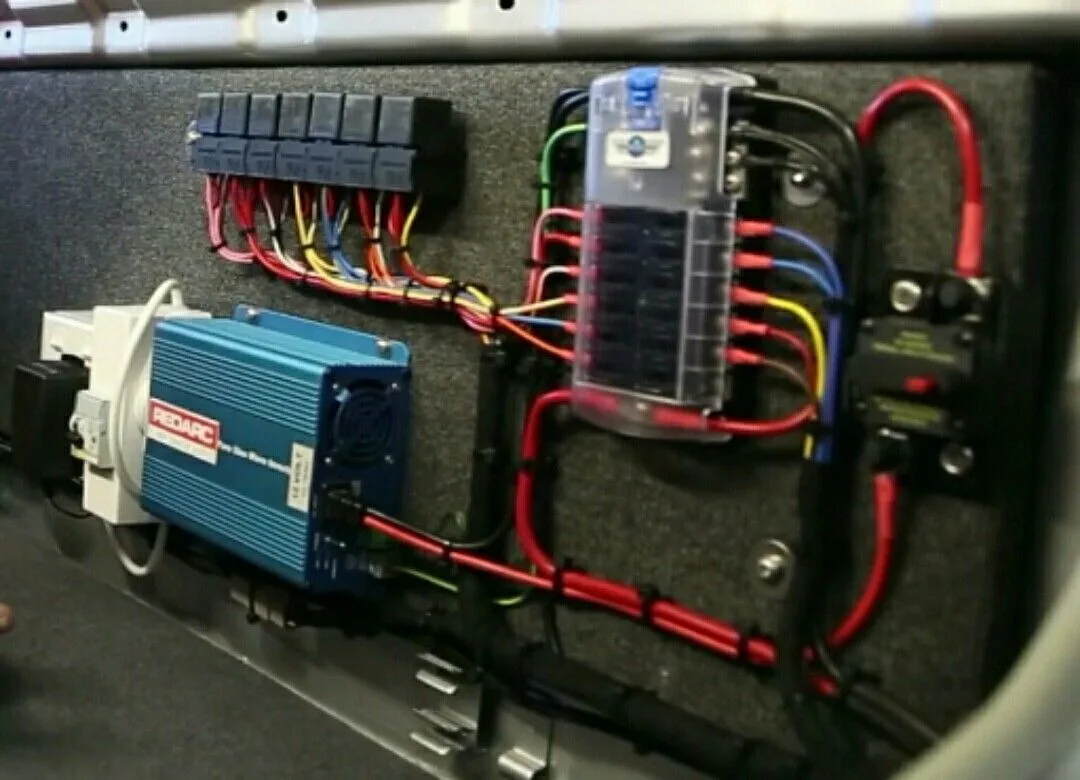 Camper 12V Fuse Panel Diagram Divine Enclosed Trailer Wiring