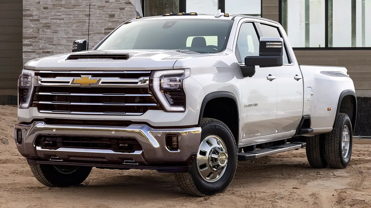Chevrolet 2025 Silverado 2025 Z71 Andrew Carroll