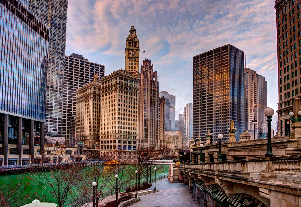 Chicago Skyline From Riverwalk Spudart