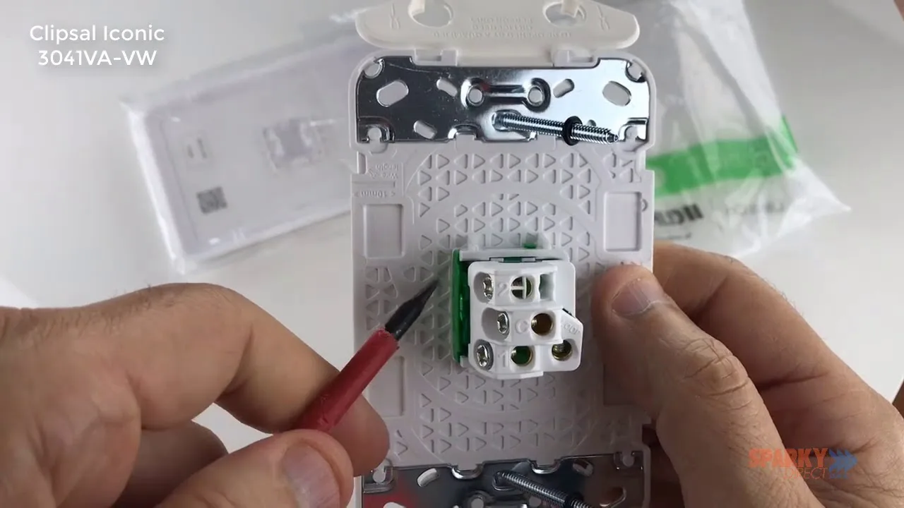 Clipsal Iconic Light Switch Wiring Diagram