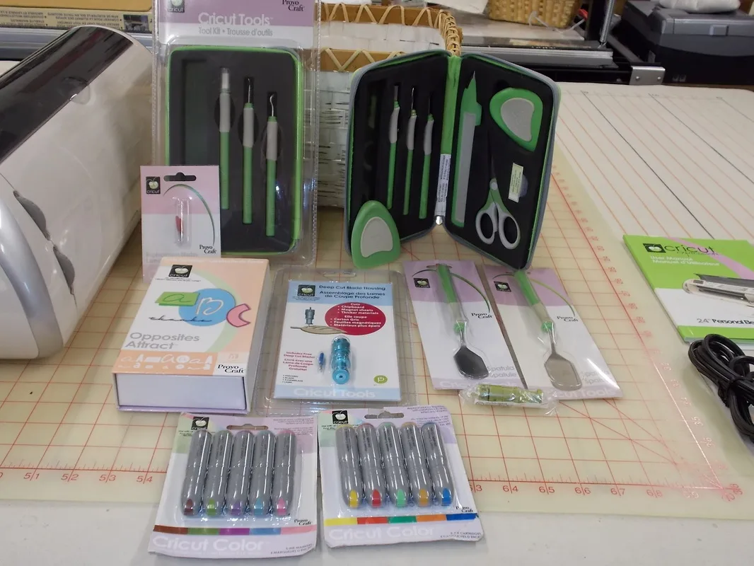 Cricut Expression Electronic Cutting Machine With Accessories Dream Catcher Quilting