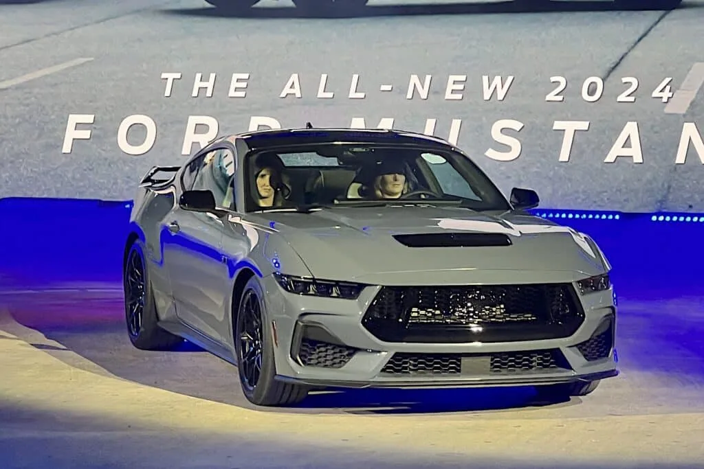 Dark Horse Ford Reveals All New 7Th Generation 2024 Mustang The Detroit Bureau