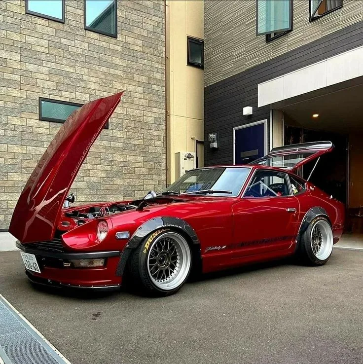 Datsun 240Z Engine Bay