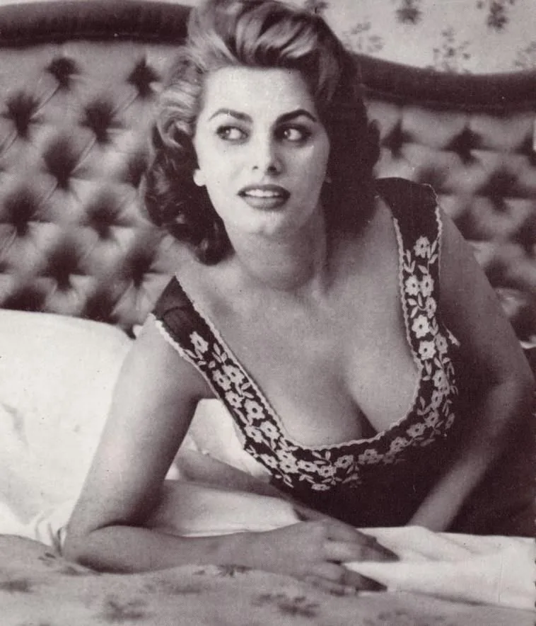 David Seymour Looks Like Sophia Loren To Me Sophia Loren Style Sofia Loren