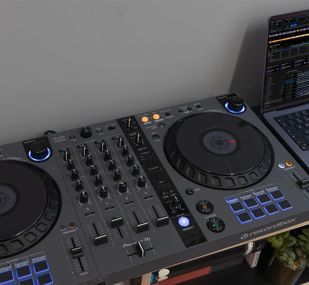 Ddj Flx6 Gt Contrôleur Dj À 4 Voies Destiné À Plusieurs Applications Dj Graphite
