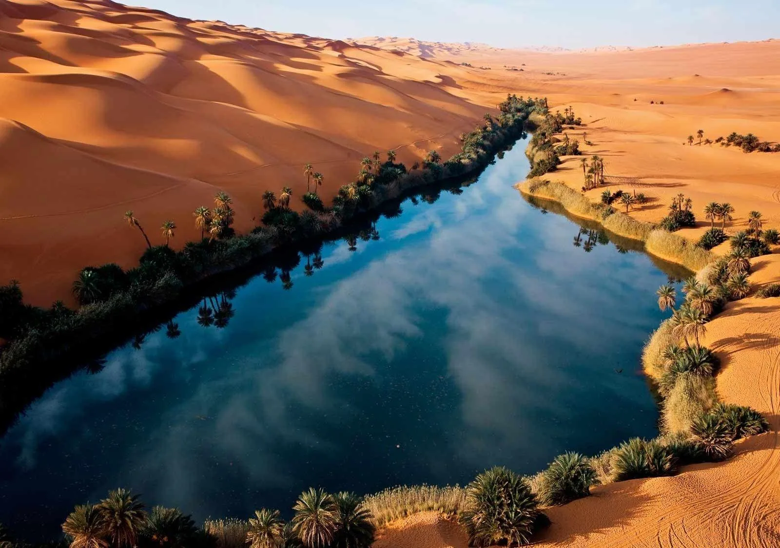 Desert Oasis Wallpapers Top Free Desert Oasis Backgrounds Wallpaperaccess