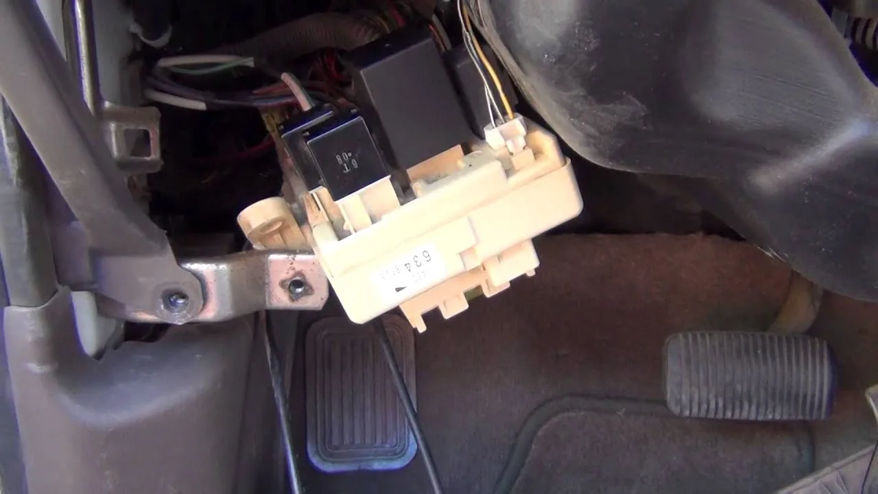 Diagram Toyota Hilux 2008 Fuse Box Diagram