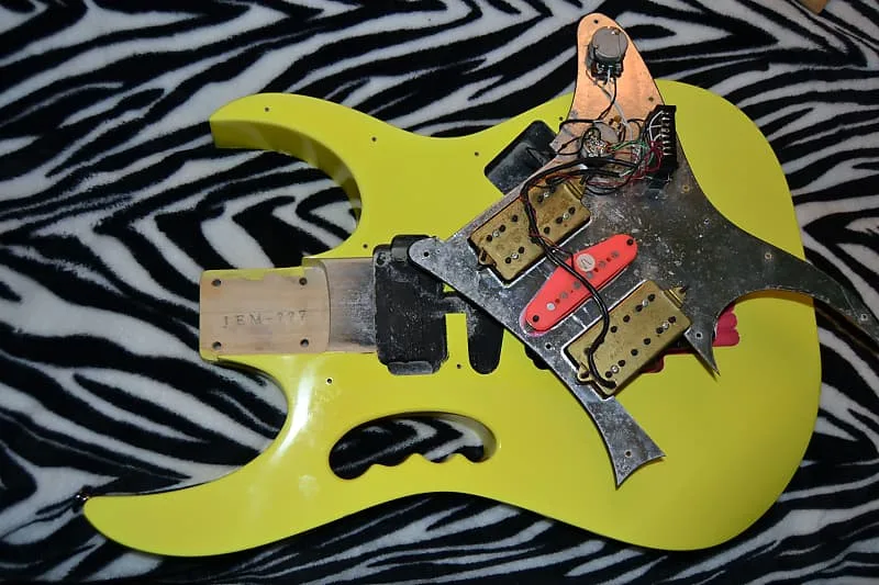 Dimarzio Paf Pro V1 Jem 777Dy 1991 Pink Reverb