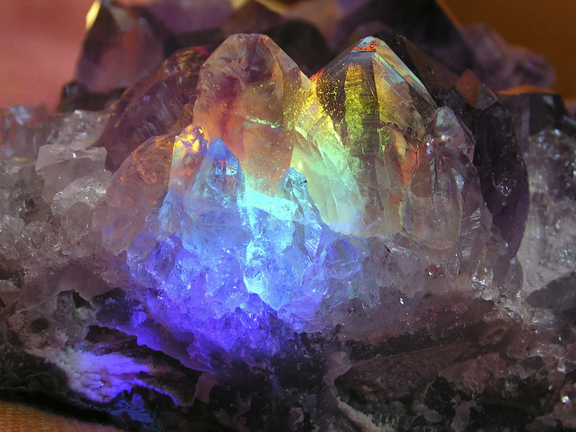 Download Aesthetic Crystal Brilliance Wallpaper