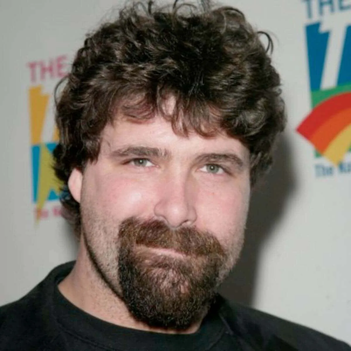 Download American Wrestler Mick Foley At The New Tnn 2002 Upfront Wallpaper