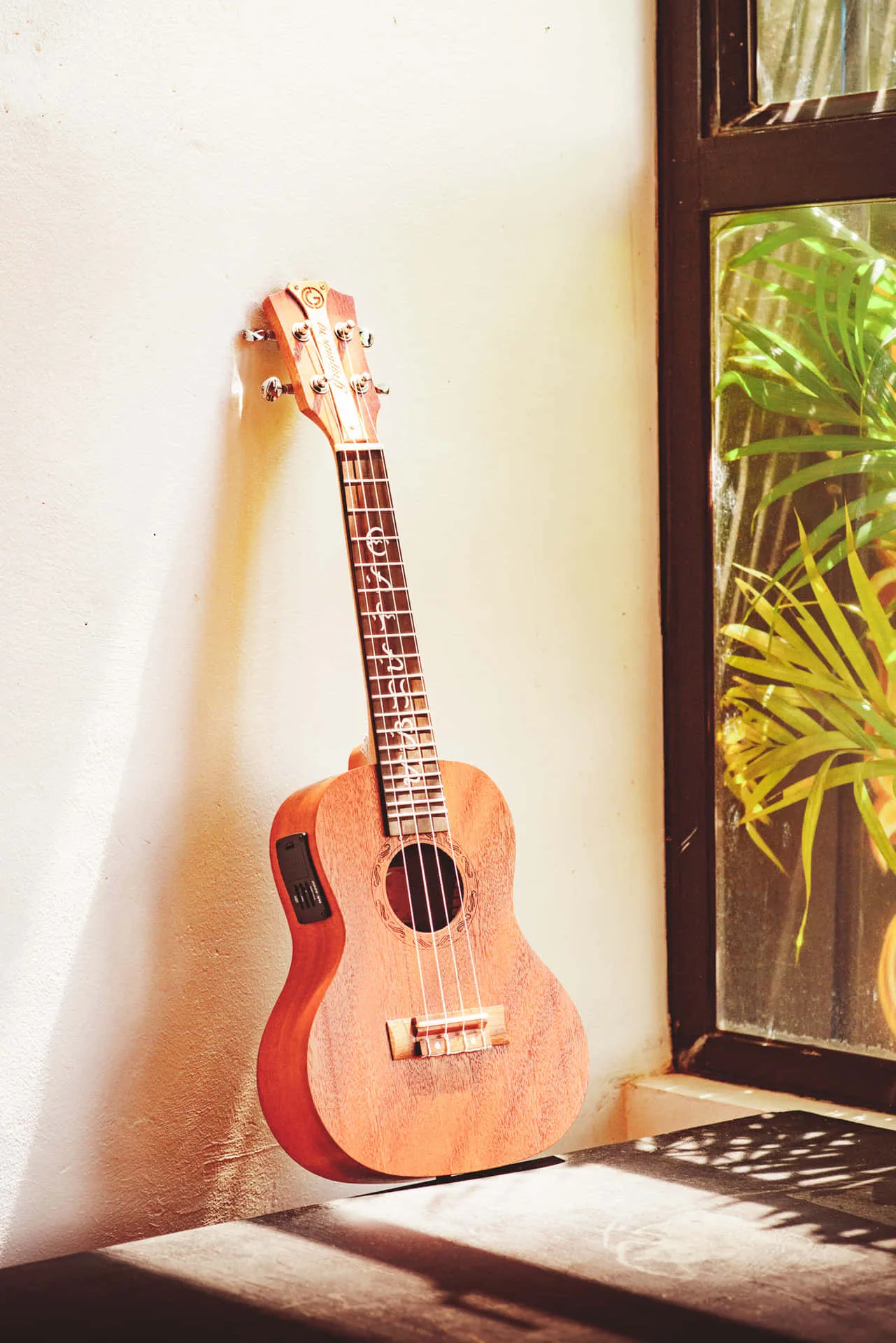 Download Cute Ukulele Guitar Aesthetic Lighting Wallpaper