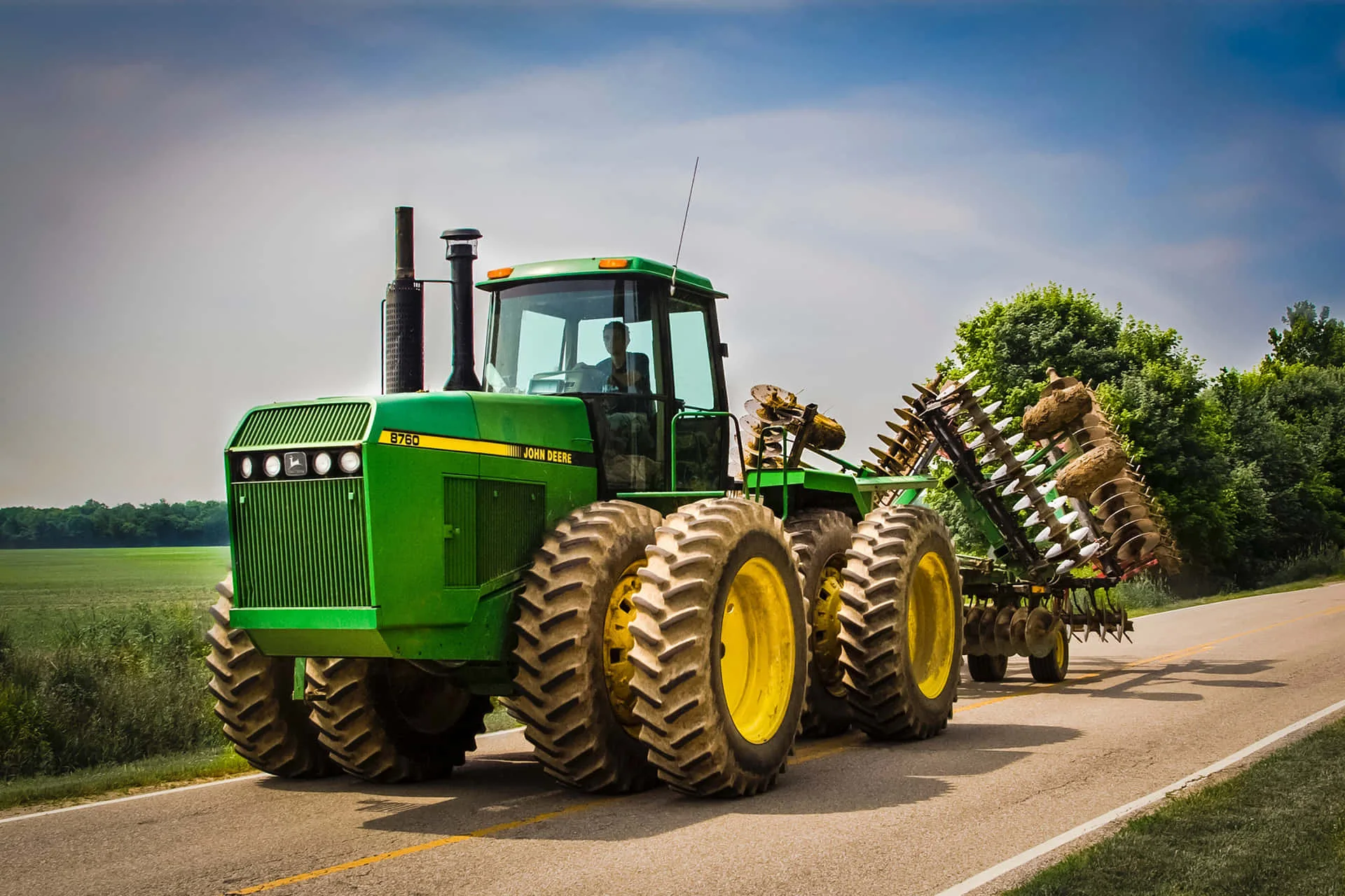 Download Green Farm Tractor Picture