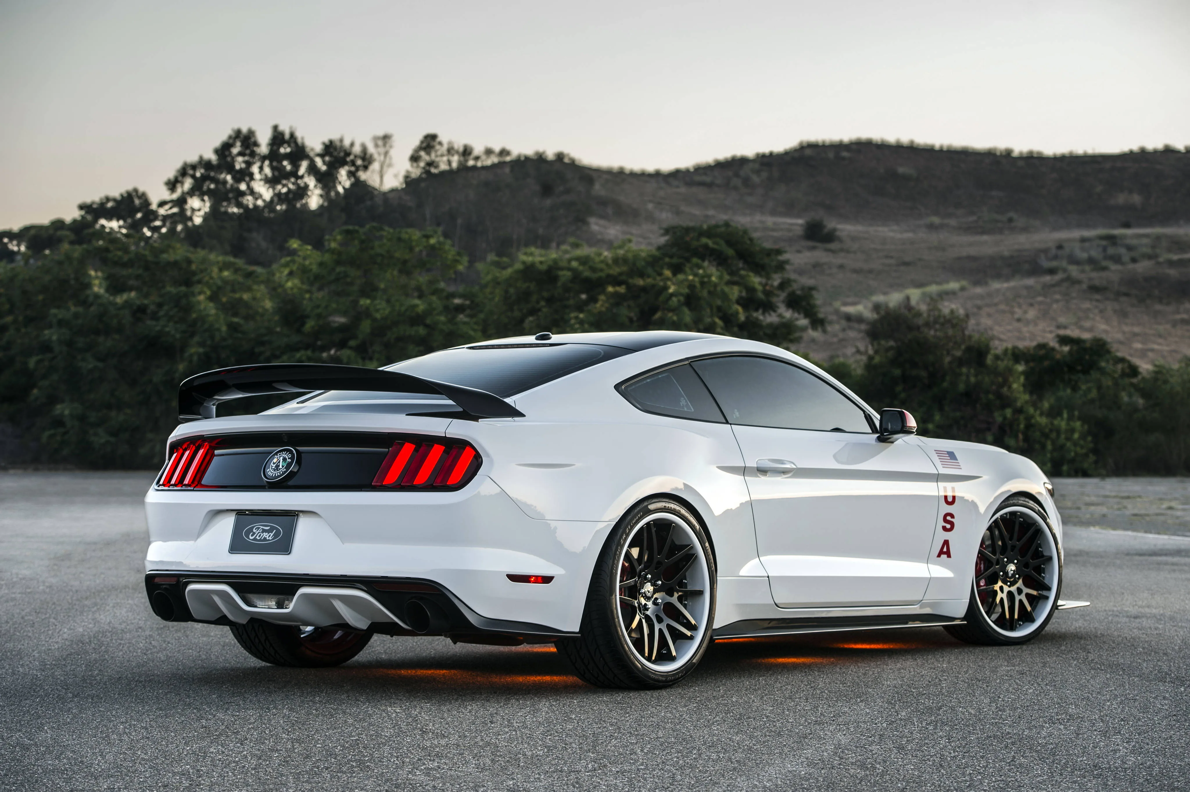 Download Mountains And Ford Mustang Hd Wallpaper