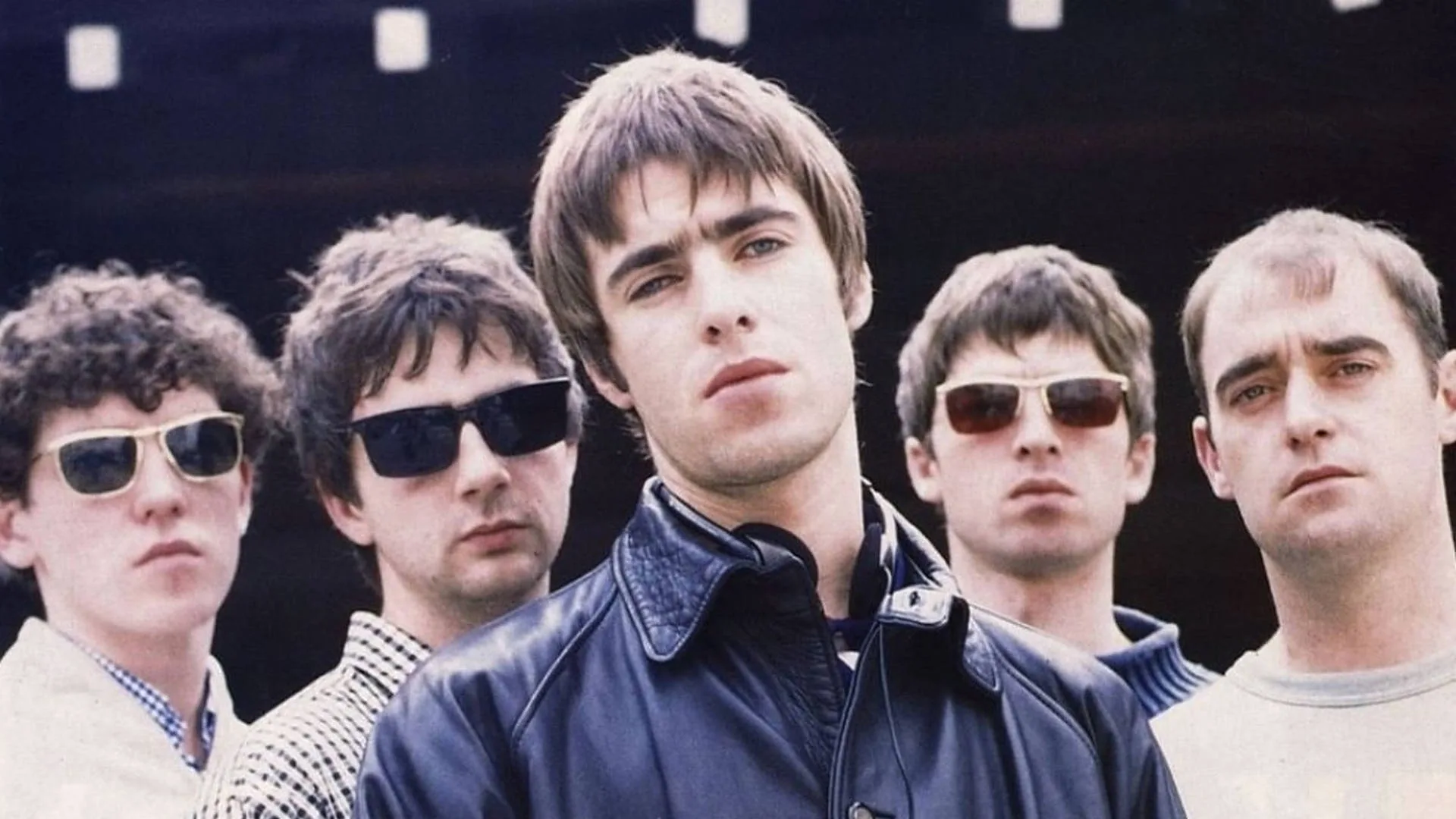 Download Oasis Rock Band Wallpaper