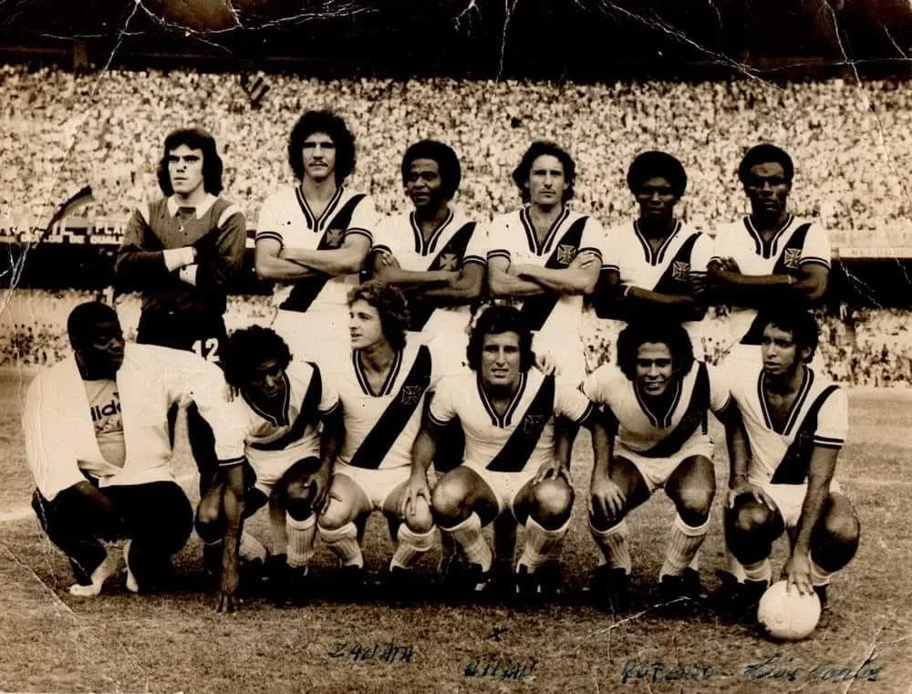 Equipe Do Vasco Em 7 De Setembro De 1975 Antes De Enfrentar O Flamengo No Então Maracanã Em Pé